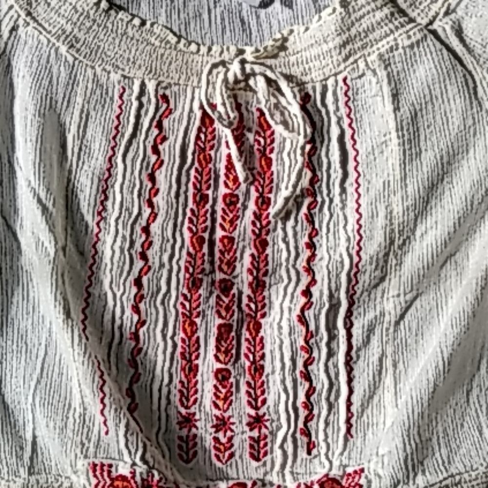 Piper and blue bohemian cream off shoulder crop